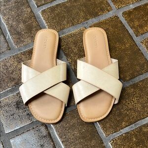 Old Navy Mocha Taffy Criss-Cross Strap Slide-On Sandal